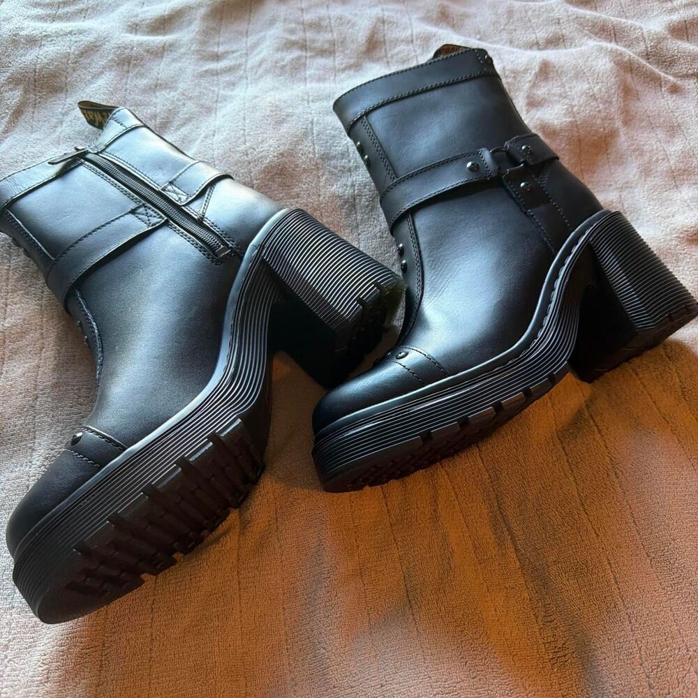 Dr Martens Spence Harness Zip Heeled Boot Size 10 US L